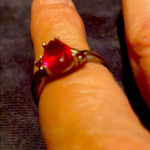 I’m selling a garnet heart shaped ring